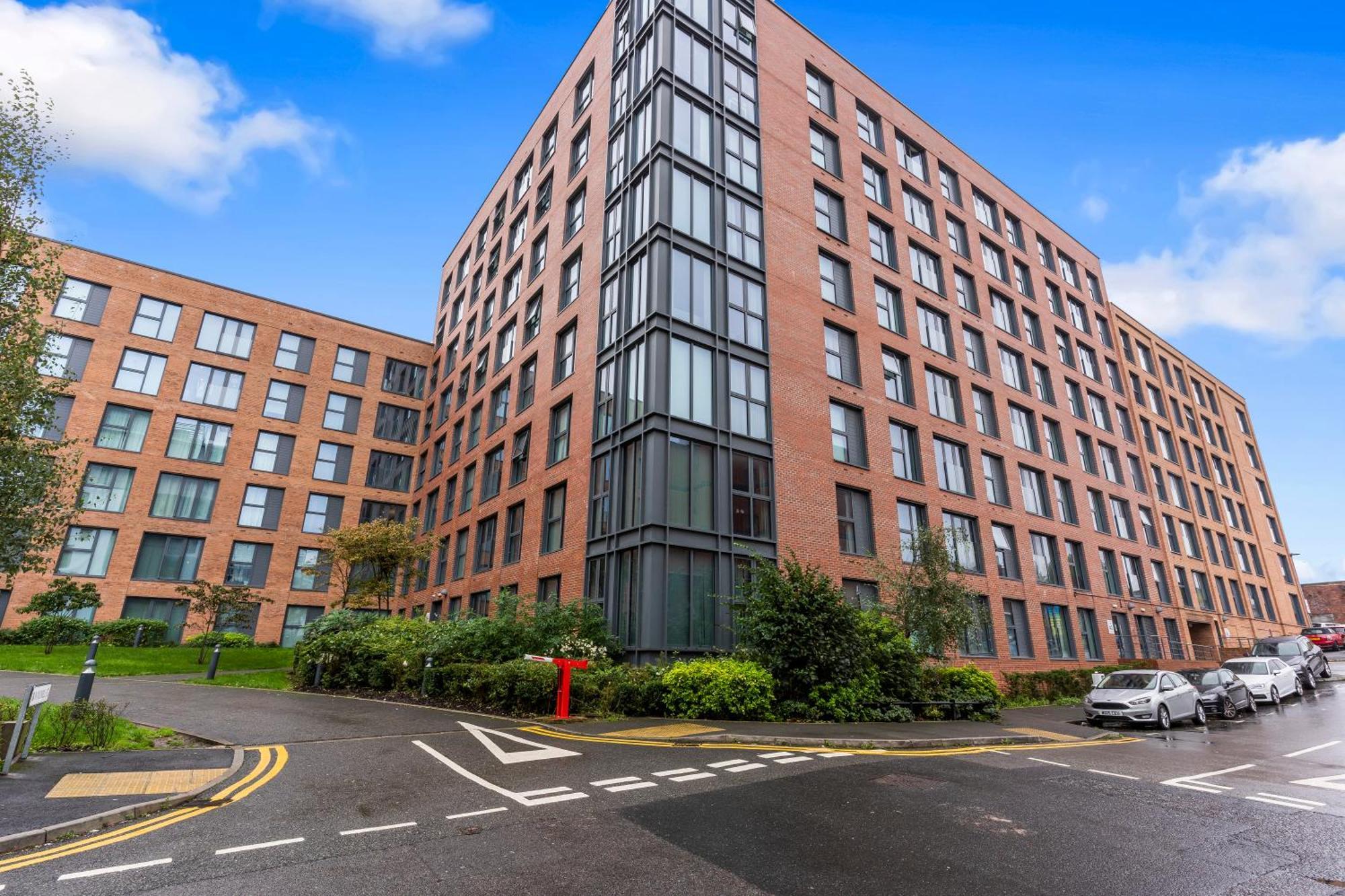 Shanti Suite - 2Bed 2Bath City Centre - Wifi - Netflix- Parking- Modern- Perfect For Family, Contractors, Leisure, Business By Shanti Nights Birmingham Luaran gambar